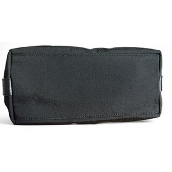 VTG 90s Gucci Nylon Leather Trim Compact Shoulder Bag Black Quiet Luxury Sleek - Picture 13 of 16